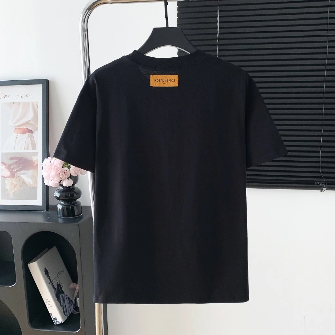 Louis Vuitton LV T-shirt Chest Foam Letter Print logo round Neck Short Sleeve25ss New pure cotton T Unisex T-Shirt OS Drop Shoulder Loose Fit Base Shirt Top T-Shirt Short Sleeve
