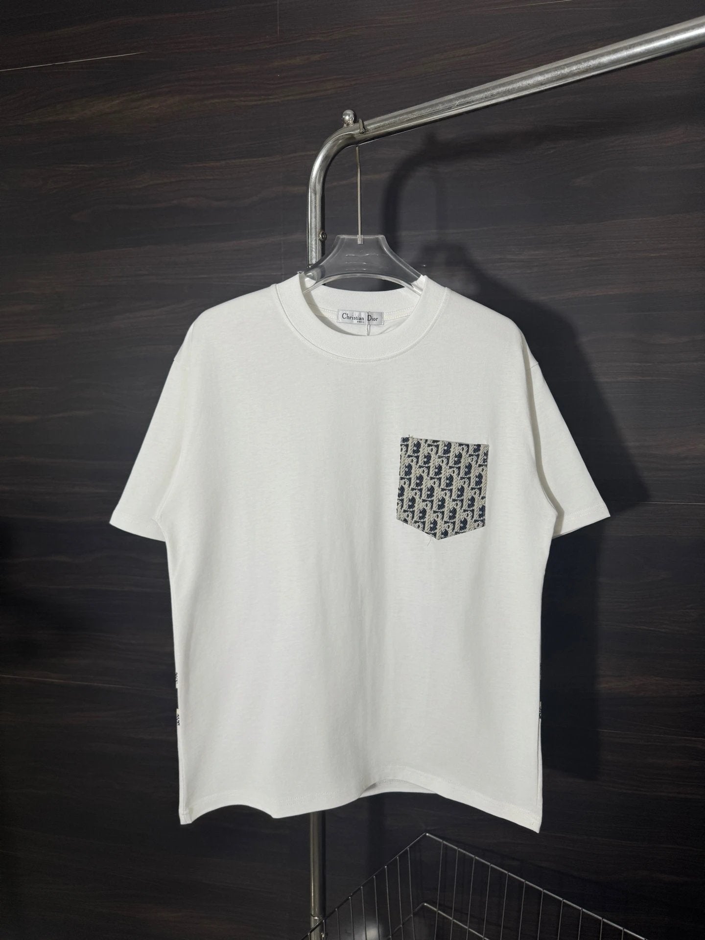 Dior T-shirt Striped letters on the back logo round Neck Short Sleeve25ss New Pure Cotton Unisex Style T T-shirt OS Loose Fit Base Shirt Top Half Sleeve T-Shirt