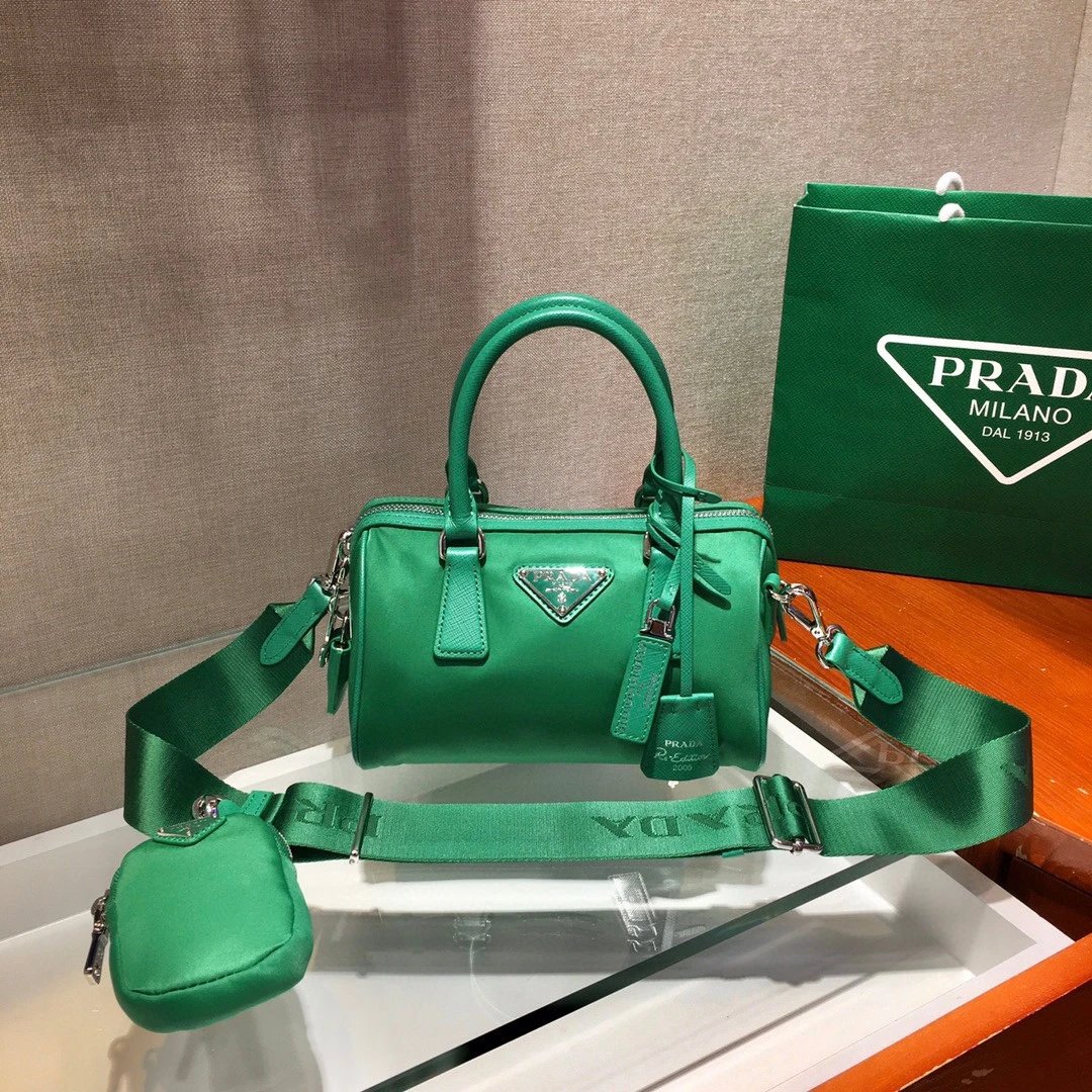 PRADA Bag Top version Latest mini Boston Small Pillow Bag Medieval Underarm Bag Flap Bag Handbag Shoulder Bag Crossbody Bag Women's Bag Women's Bag1BA846