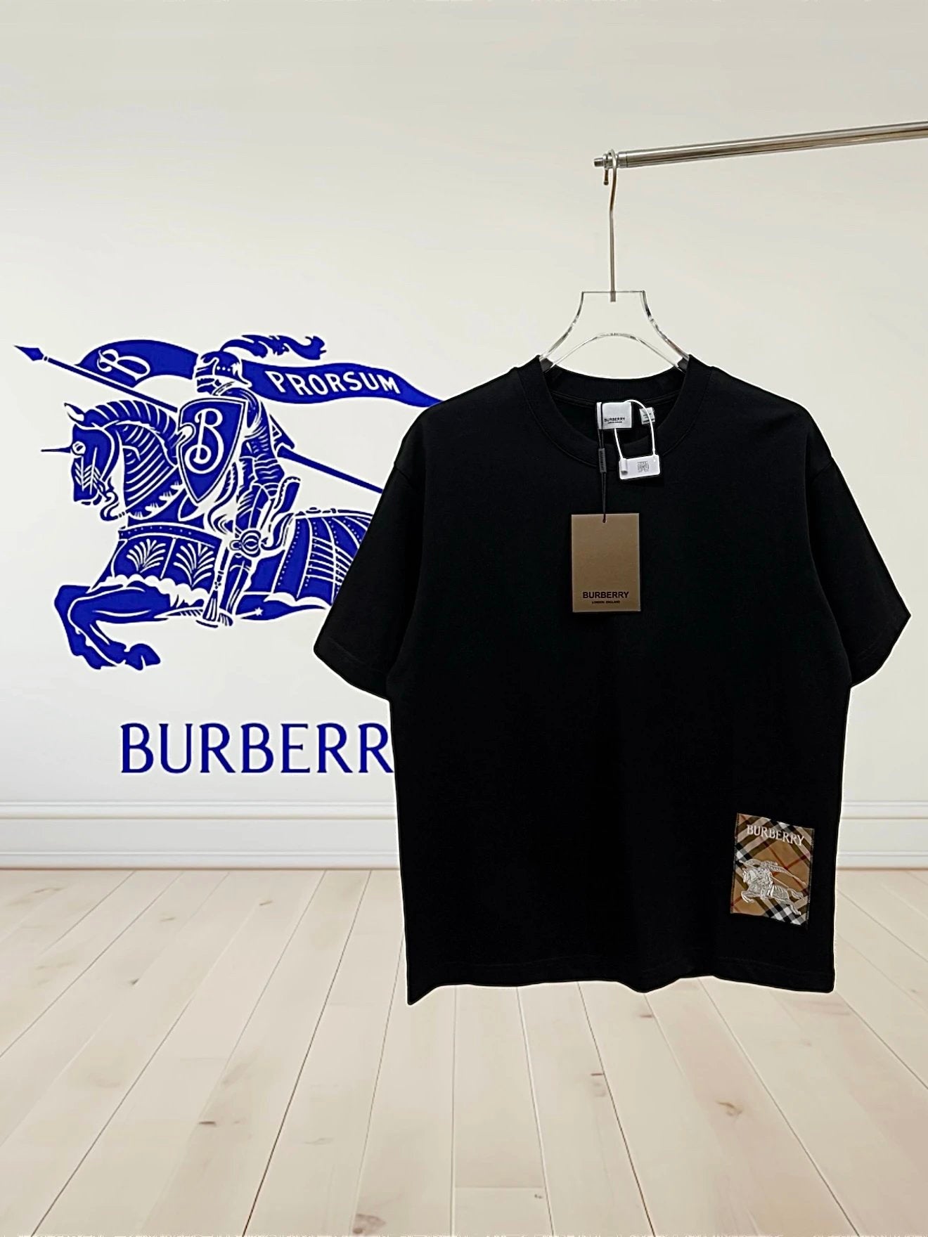 Burberry T-shirt Micro Label Patch Identification logo round Neck Short Sleeve25ss New Pure Cotton Unisex Style T Casual T-Shirt Base Layer Shirt OS Loose design