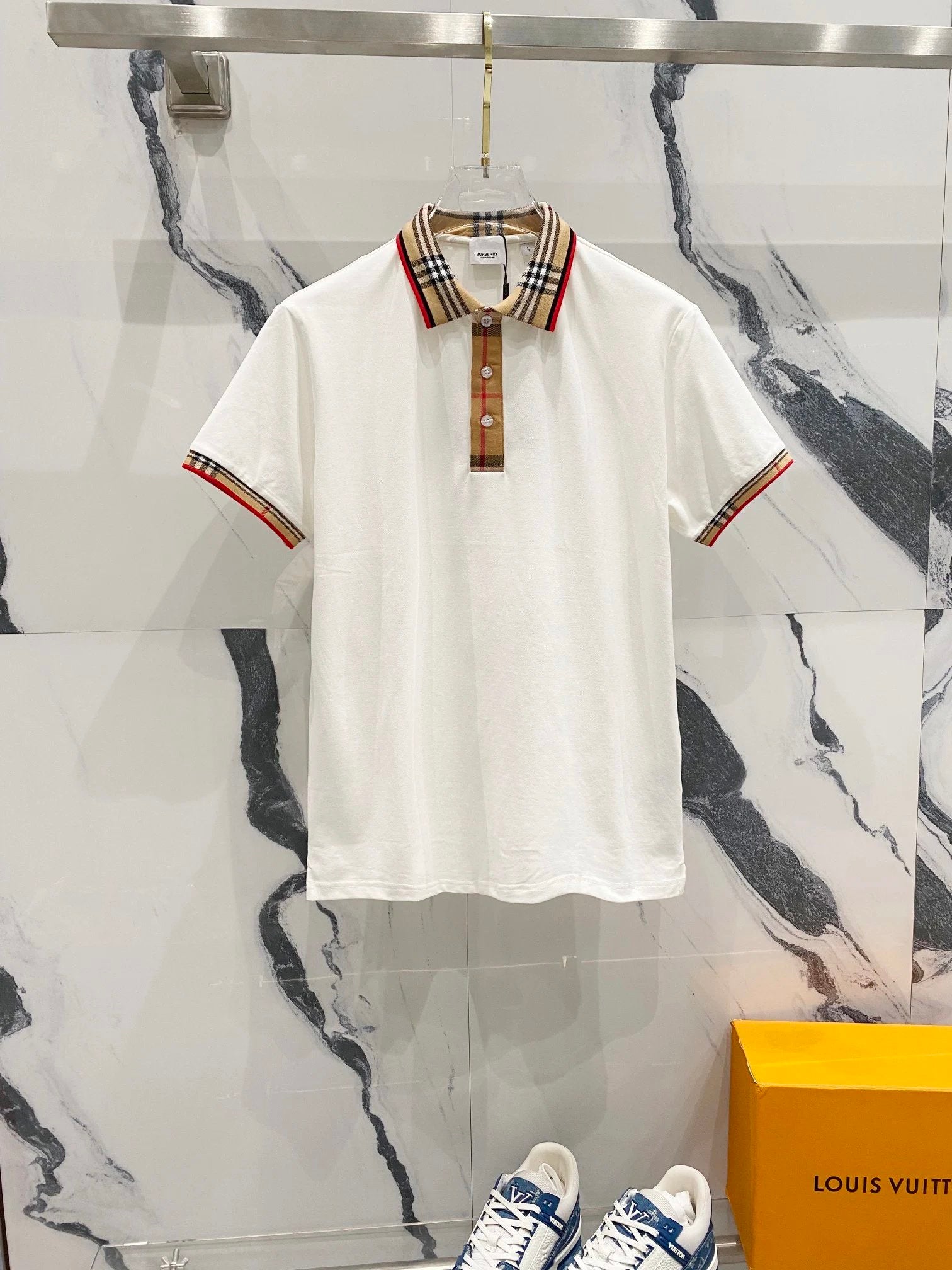 Burberry T-shirt Plaid Woven Collar Patchwork LOGO Identification POLO Short Sleeve Turn-down Collar Shirt Unisex Summer Loose Fit T Business Casual Half Sleeve Shirt Plus Size T-Shirt