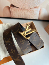 Louis Vuitton LV Belt Top version The Most New Belt4.0cm Men's Belt Metal Buckle Men's Leather Belt with Classic Presbyopic Checkered Belt with Genuine Goods Packaging
