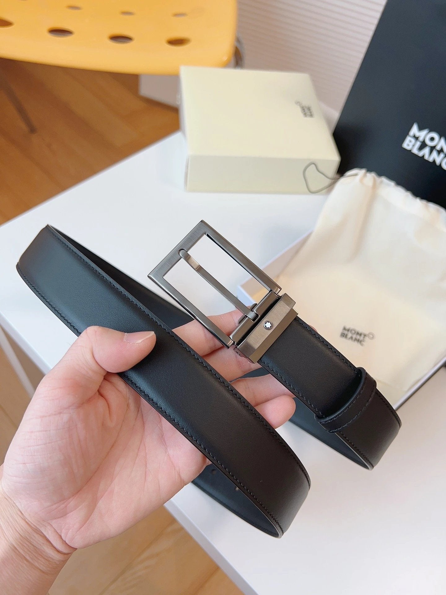 Montblanc Belt Top version Business Casual Belt Belt High Quality Double-Sided Head Layer Cowhide with Steel Buckle Men's Leather Belt Fashion All-Match Business Belt Double-Sided Available3.5
