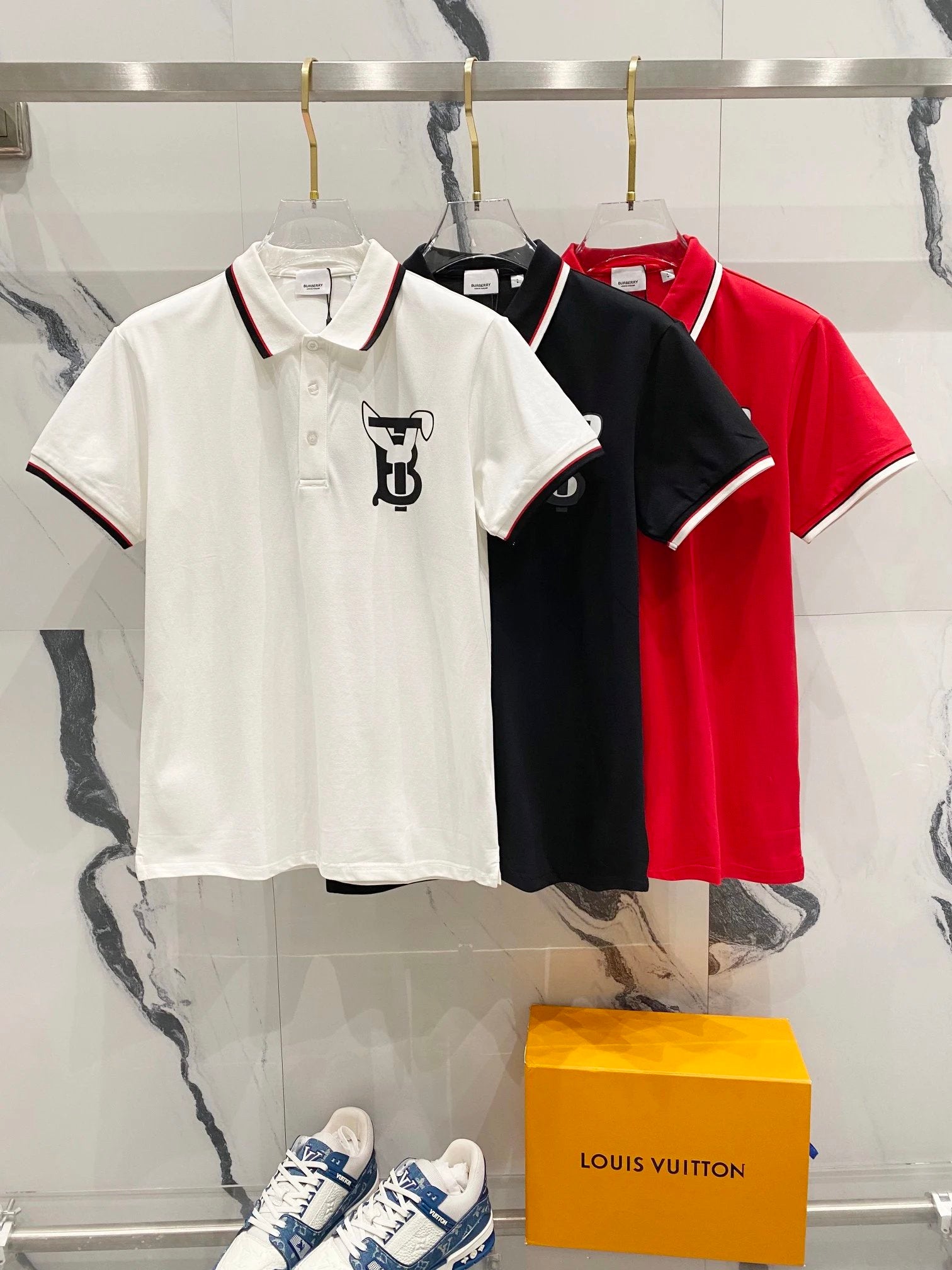 Burberry T-shirt TB Alphabet Bunny Print LOGO Identification POLO Short Sleeve Turn-down Collar Shirt Unisex Summer Loose Fit T Business Casual Half Sleeve Shirt Plus Size T-Shirt