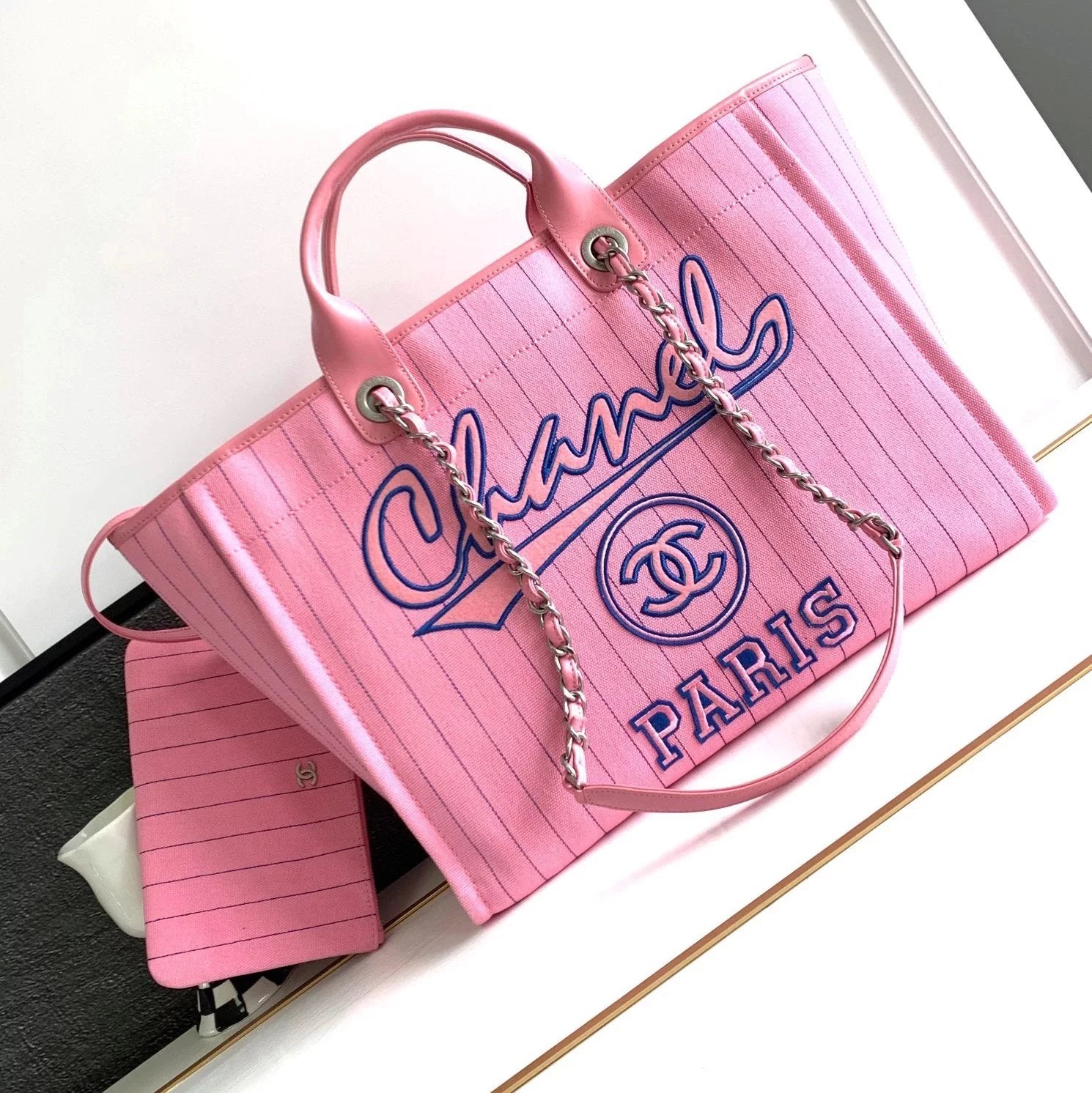 Chanel Women's Bag Top version 【Super Original Factory】Ohanel Home23P Shopping Bag Beach Bag Vertical Stripes23P Hot Sale of Elements Naini Goose Beach Bag Mummy Bag Shopping Bag Tote Bag Women's Bag Tote Shoulder Bag Handbag New Beach Bag Large38cm Mediu