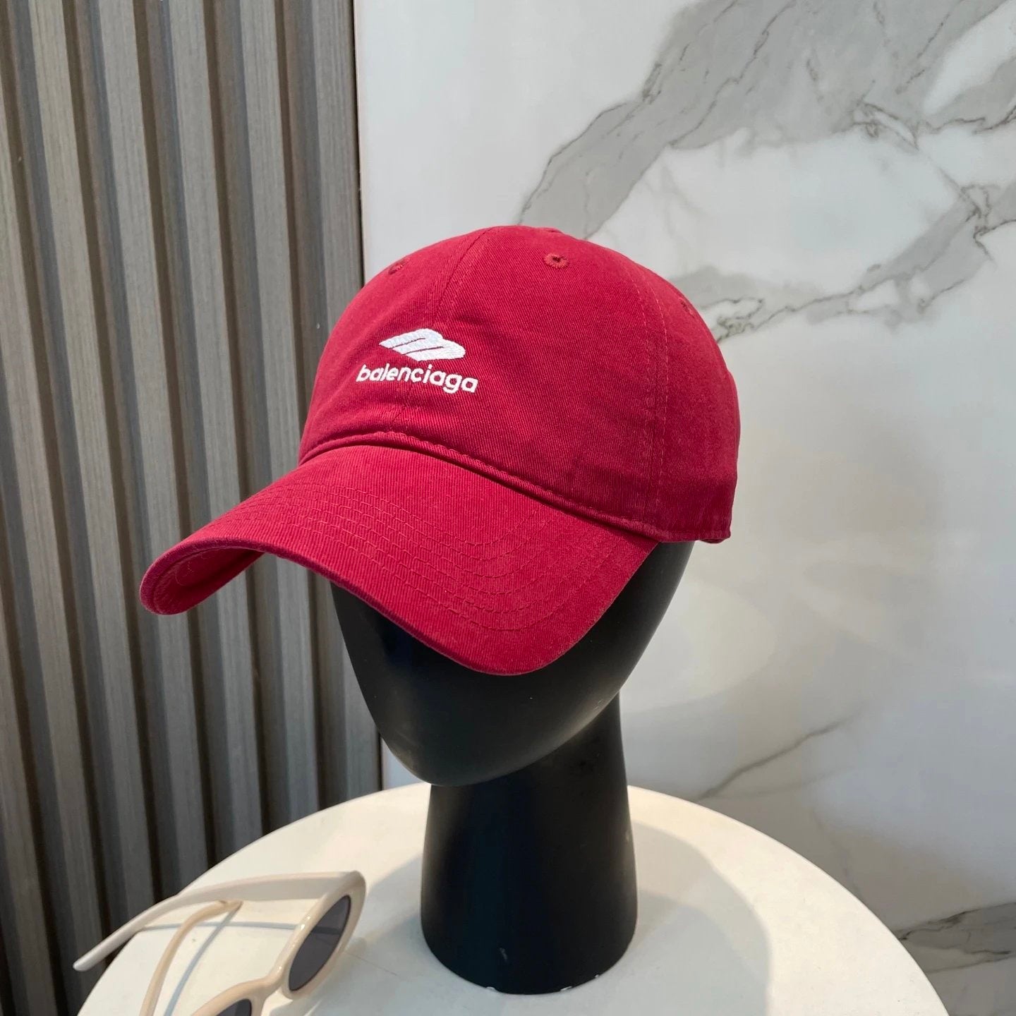 Balenciaga Hat Letter Embroidery log Baseball Cap Sunshade Sun Protection Duckbill Cap Slimming Face Curved Brim Versatile Large Head Circumference Sports Hat Unisex Couple Style