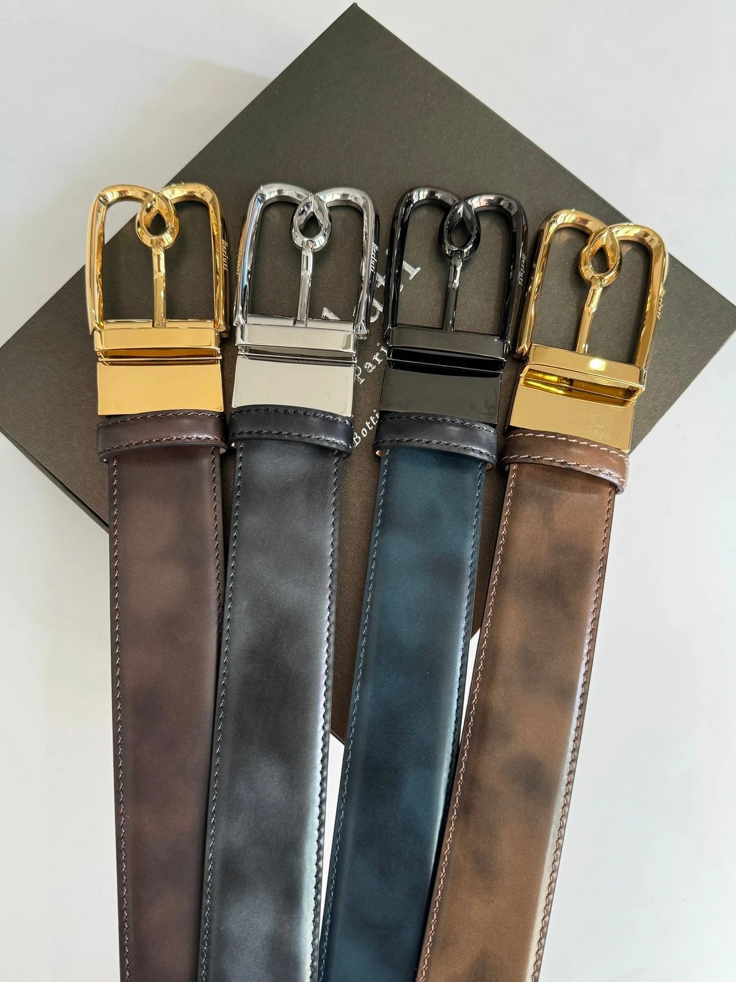 Berluti Belt Top version Original Single Men's New High-End Double-Sided Belt Waist Belt Pure Steel Rotating Pin Buckle Buckle Double-Sided Two-Color Totem Carving Carved Genuine Leather35mm Full Package Belt Men