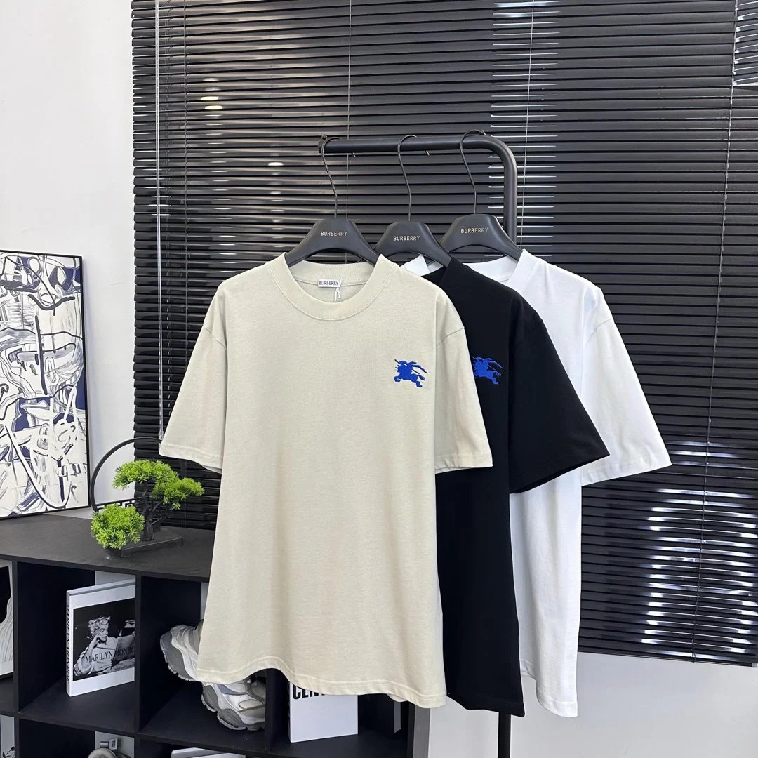 Burberry T-shirt Embroidery on the chest logo round Neck Short Sleeve25ss New Pure Cotton Unisex Style T T-shirt OS Loose Fit Base Shirt Top Half Sleeve T-Shirt