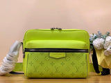 Louis Vuitton LV Men's Bag Top version Exclusive Launch Genuine Goods OEM New OUTDOOR Messenger Bag Men's Motorcycle Bag Camera Bag Backpack Shoulder Bag Messenger Bag Handbag Hand Bag Women's Bag Men's Bag M30233