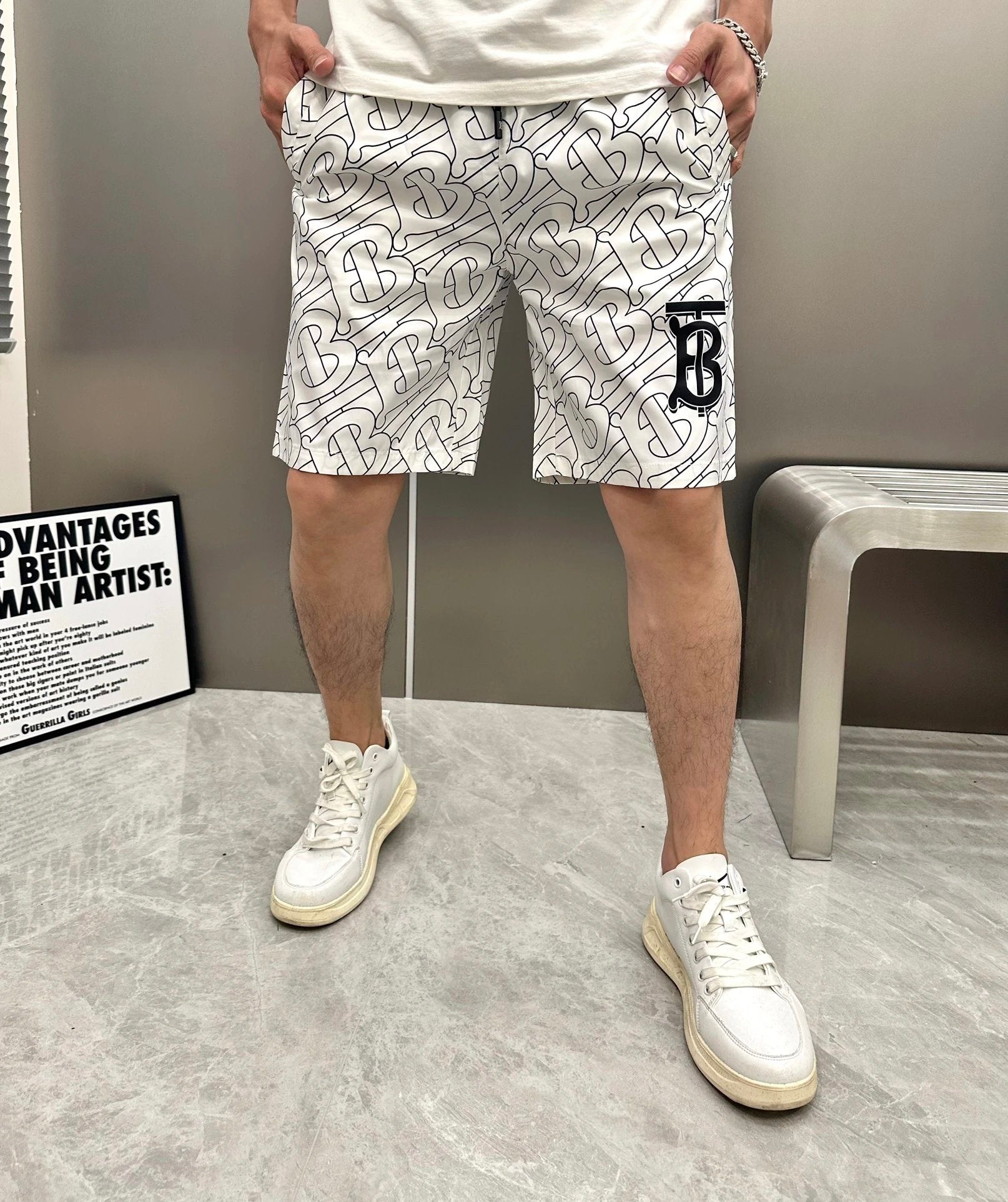 Burberry Shorts Fully covered TB Letter Printing logo Beach Shorts25ss New Arrival Five-Point Pants Casual Trendy Brand os Loose Quick-Dry Unisex Large Shorts5Pants