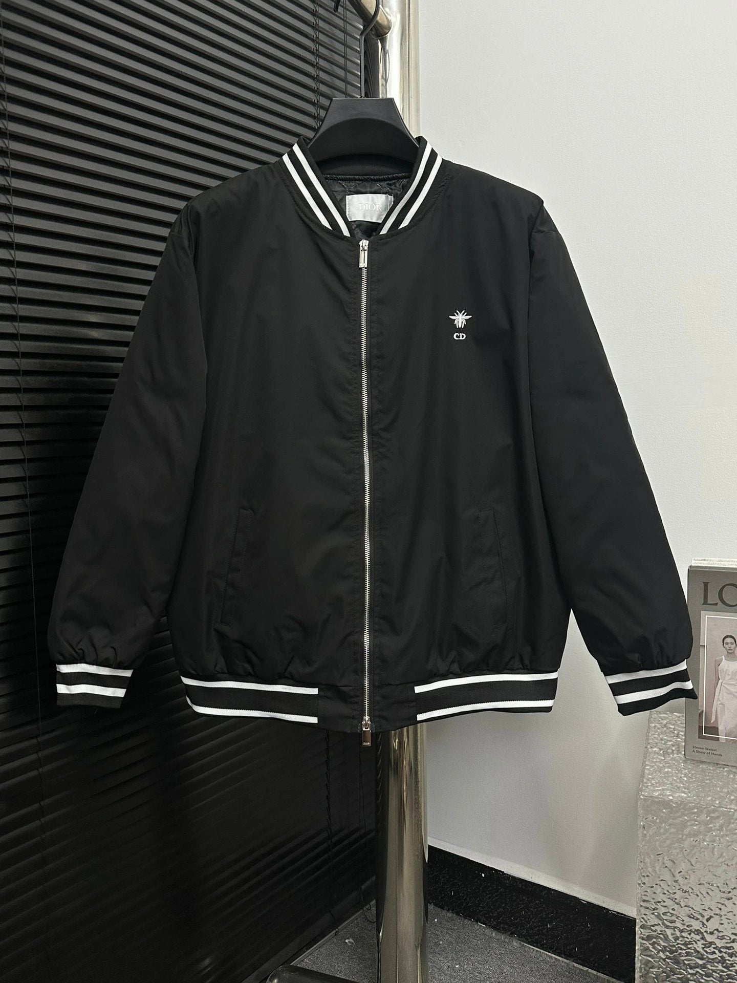 Dior Jackets Classic Letters Seiko Embroidery Cotton-Padded Bomber Jacket Cotton Clothing Cotton Coat Men's and Women's Same Coat Jacket Jacket Casual Loose All-Match Winter Warm Sports