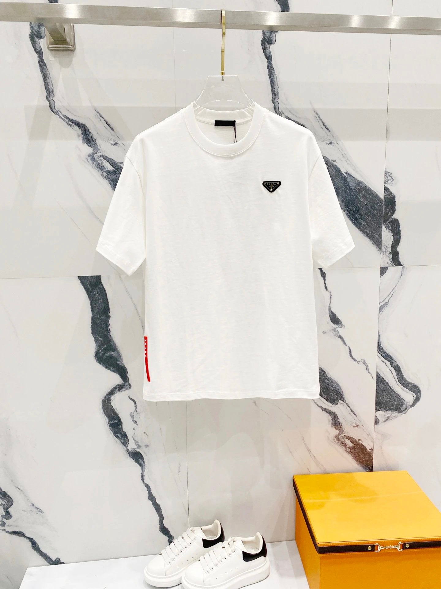 PRADA T-shirt Chest Triangle Mark Badge logo round Neck Short Sleeve25ss New Pure Cotton Unisex Style T T-shirt OS Loose Fit Base Shirt Top Half Sleeve T-Shirt