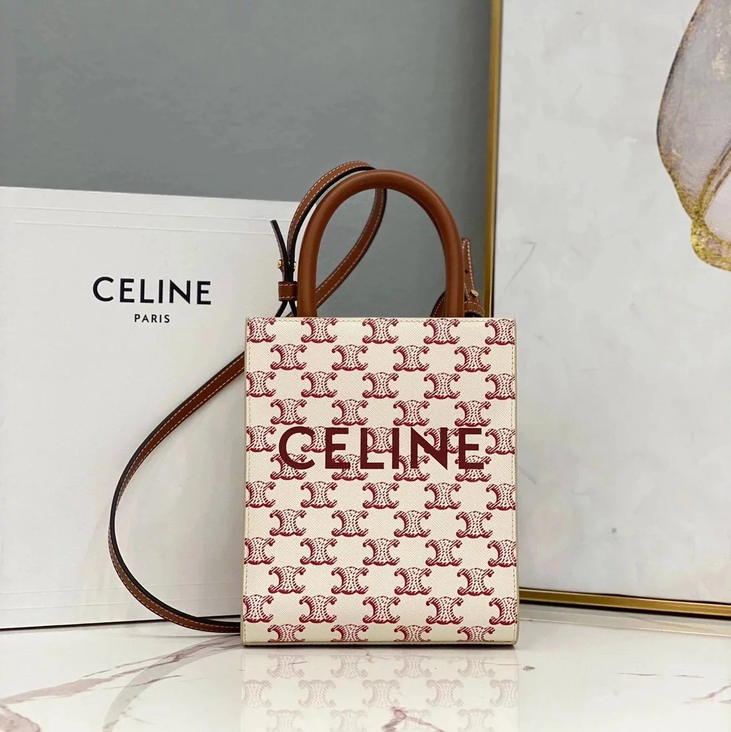 Celine women's bag Top version 【Level Surrogate Shopping】New TriompheMiniTote Tote Arc De Triomphe cabas Presbyopic Tote Vertical Mini Phone Bag Medium Presbyopic Portable Shopping Bag Shoulder Bag Messenger Bag Selin Women's Bag Men's Bag191542194372