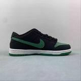 Nike Dunk Low shoes