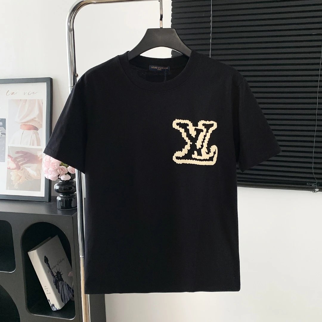 Louis Vuitton LV T-shirt Chest Foam Letter Print logo round Neck Short Sleeve25ss New pure cotton T Unisex T-Shirt OS Drop Shoulder Loose Fit Base Shirt Top T-Shirt Short Sleeve