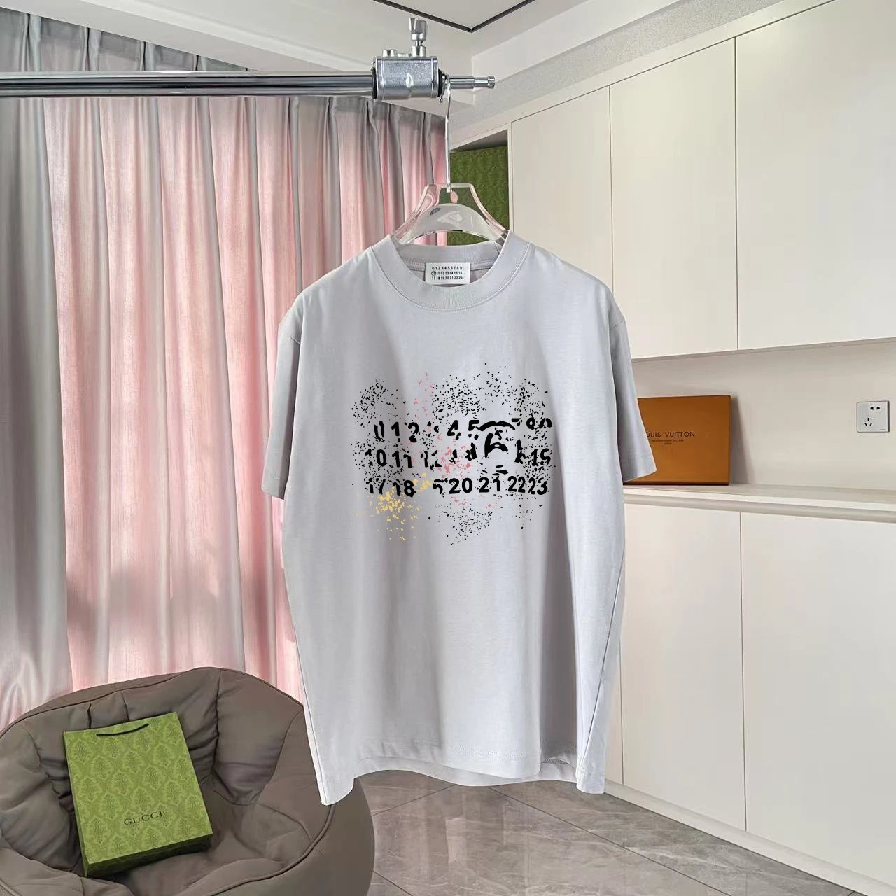 Maison Margiela T-shirt Front Chest Patch Number Print logo round Neck Short Sleeve25ss New pure cotton T Unisex T-Shirt OS Drop Shoulder Loose Fit Base Shirt Top T-Shirt Short Sleeve