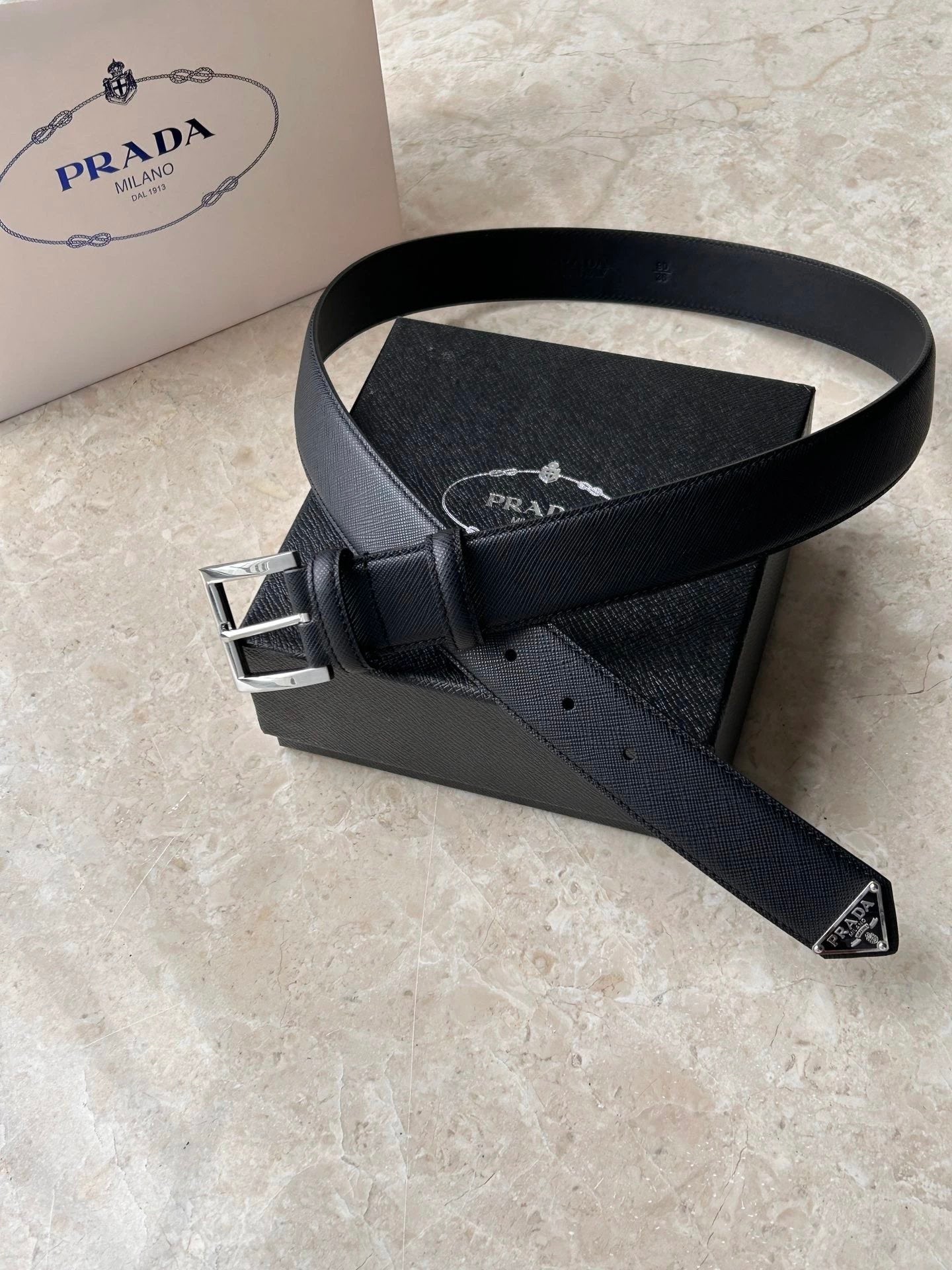 PRADA Belt Top version 【First Layer Cowhide】Men's Belt P Home Classic Business Belt Fashion Casual Width:3.5cm Boutique Pattern Automatic Buckle316Fine Steel Made Selected First Layer Cowhide Italian Leather Embryo PA Sliding Teeth Are Strong and Durable