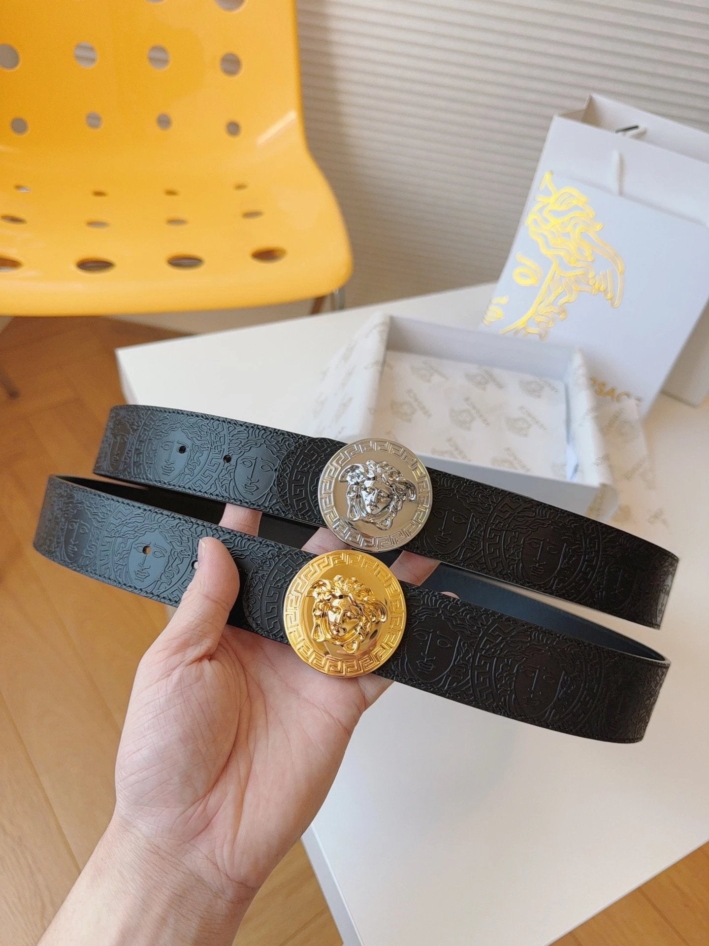 VERSACE Belt Top version 【Counter Original Factory】Original Men's Leather Belt Width4.0cm Genuine Goods Quality Double-Sided Imported First Layer Cowhide Full Grain Original Cowhide Boutique Color Buckle Double-Sided Available Genuine Steel Seal logo Men'