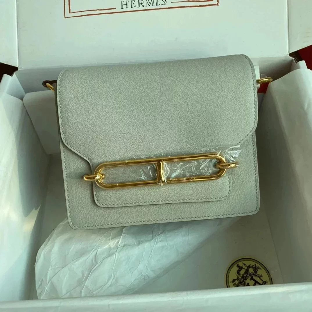 Hermes women's bag Top version Customized Real Shot Small Square Bag Pig Nose Bags Roulis19CMevercolor Leather Pig-Shaped Bun Gold Buckle Silver Buckle Flap Shoulder Messenger Bag Yang Mi Same Style Women Bag
