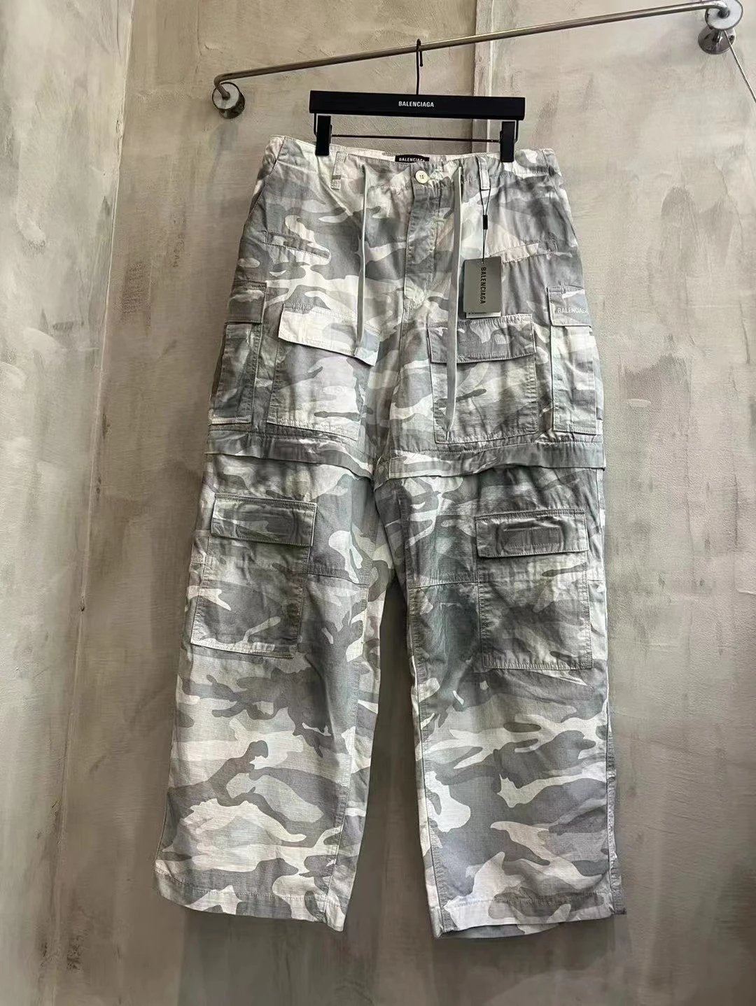 Balenciaga Sweatpants Heavy Industry Special Plaid Print Cargo Multi-Pocket Wide-Leg Pants Unisex Sports Casual Loose Fit Versatile