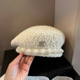 Chanel Hat Casual Hat High Quality Fashion Fashion Brand
2024New Pearl Decoration Beret Workmanship No Details Let Go Genuine Goods Open Version Counter One to One