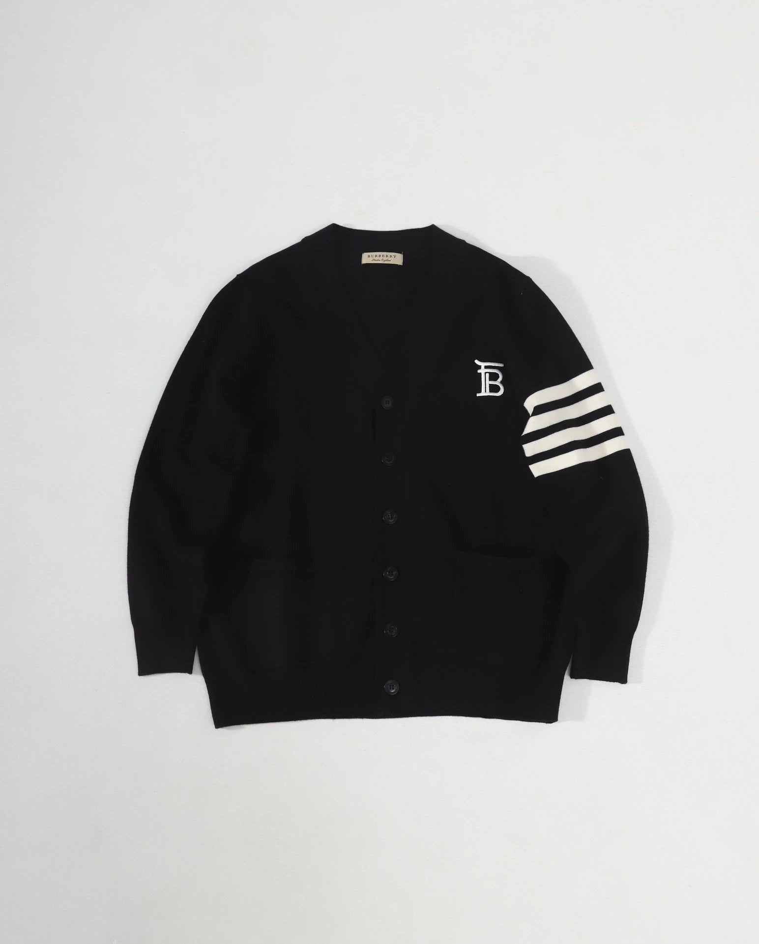 Burberry Sweater Classic Letters on the Chest logo Embroidery V Long Sleeve Button-Up Knitted Cardigan Sweater for Men and Women, Soft and Cozy Lazy Style OS Loose Fit Jacket for Outerwear