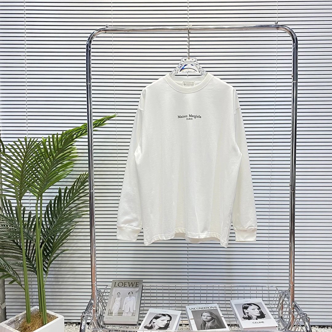 Maison Margiela Hoodie Full Back logo Long Sleeve T Round Neck Sweatshirt Long Sleeve Base Shirt Outerwear Trendy Unisex Sports Casual Loose Fit Versatile Autumn Winter New Arrival