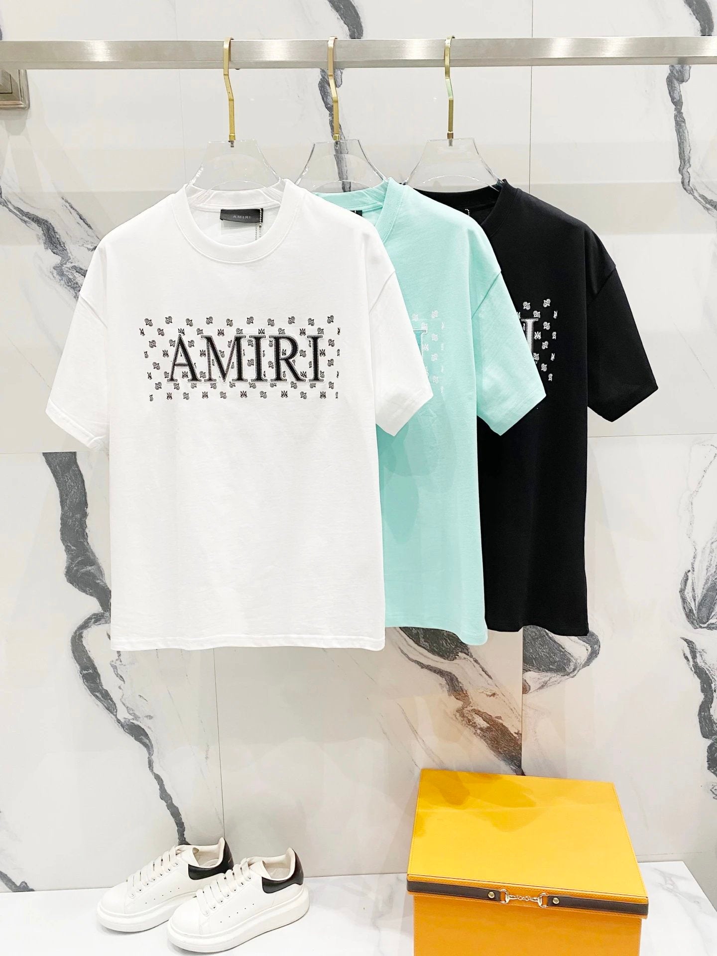 Amiri T-shirt Chest Brand Patch Letter Embroidery logo round Neck Short Sleeve25ss New Pure Cotton Unisex Style T Casual T-Shirt Base Layer Shirt OS Loose Fit Half Sleeve Top Plus Size