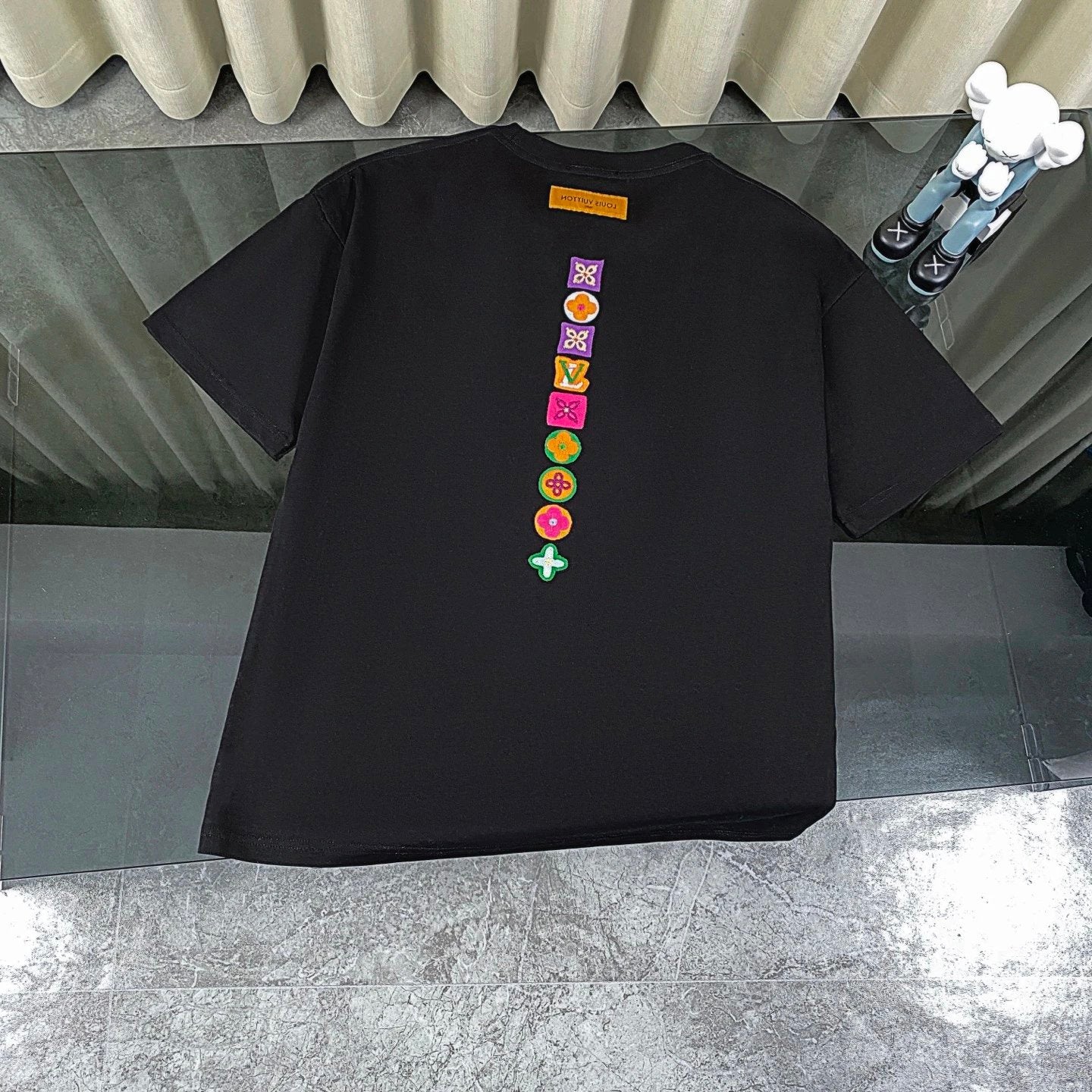 Louis Vuitton LV T-shirt Vertical Pattern Print on the Back logo round Neck Short Sleeve25ss New Pure Cotton Unisex Style T T-shirt OS Loose Fit Base Shirt Top Half Sleeve T-Shirt