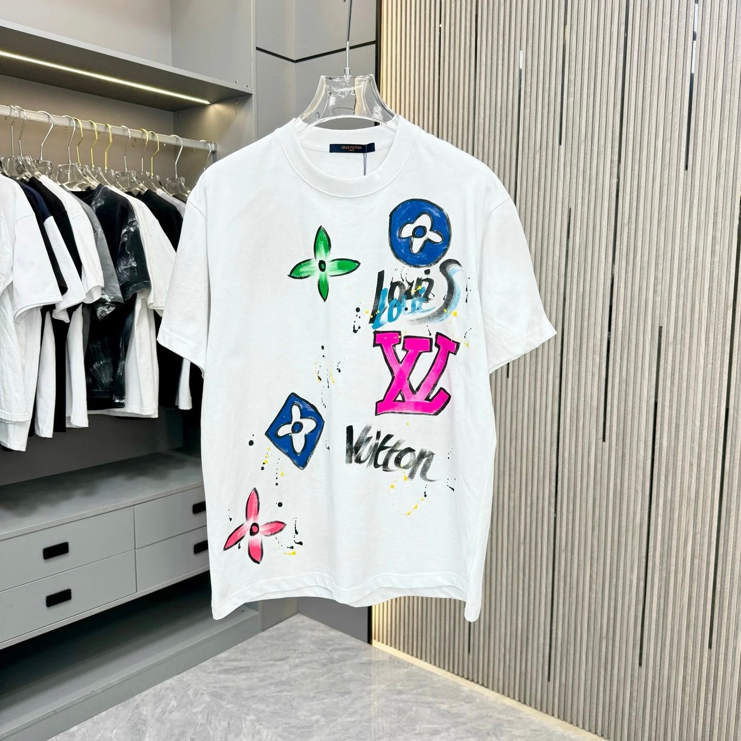 Louis Vuitton LV T-shirt Front Chest Pattern Spray Paint Hand-painted Print logo round Neck Short Sleeve25ss New Pure Cotton Unisex Style T T-shirt OS Loose Fit Base Shirt Half Sleeve T-Shirt Top Half Sleeve