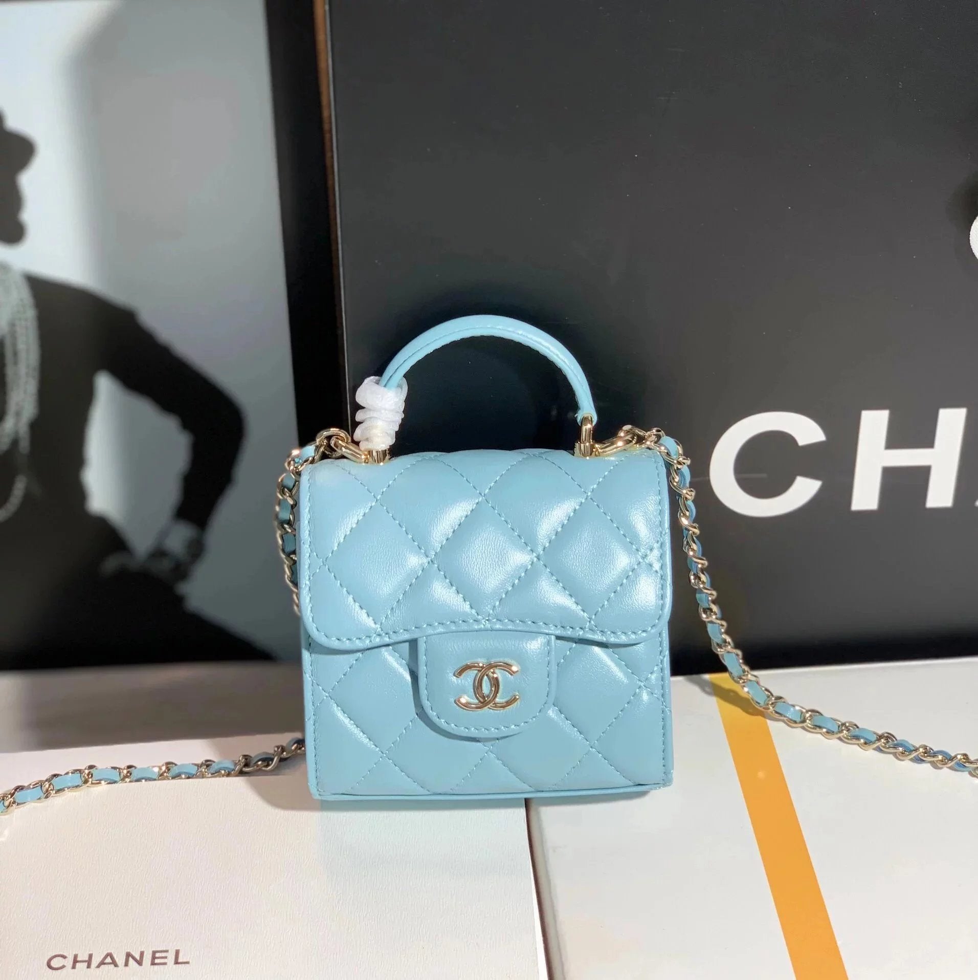 Chanel Women's Bag Top version 【Surrogate Shopping Edition】Nair New2022New mini Box Bag Cosmetic Bag Small Handbag Cowhide Chain Crossbody Bag Shoulder Bag Small Bag with Mirror Lipstick Pack