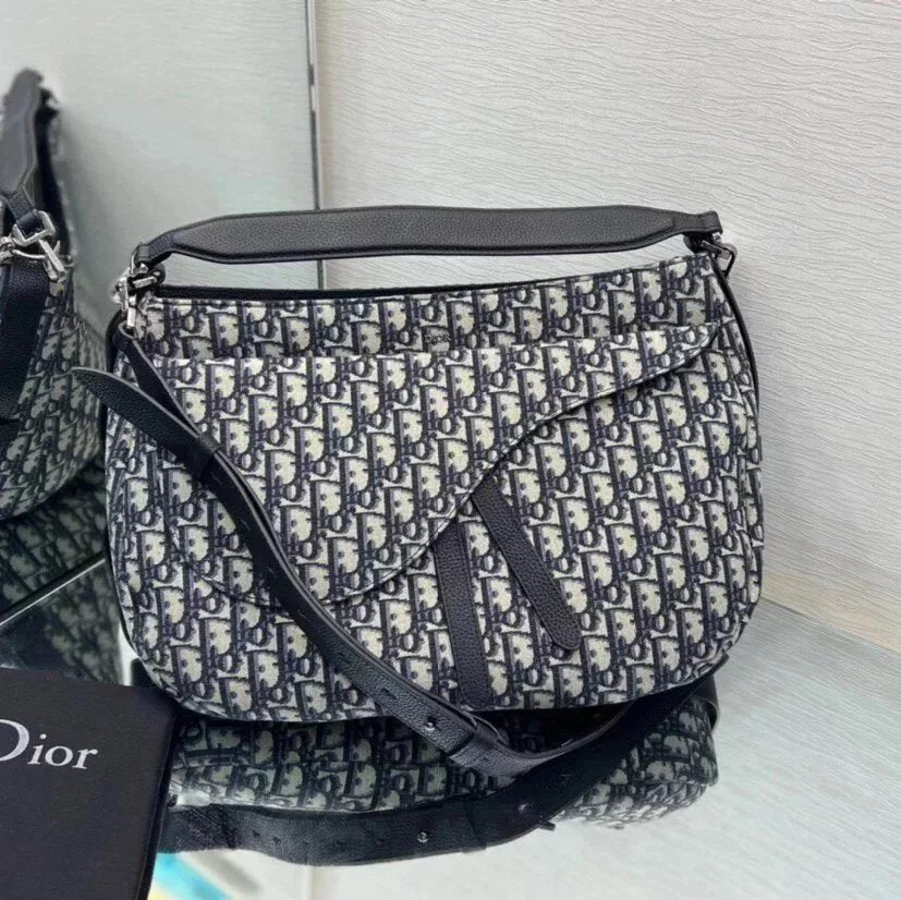 Dior Men's Bag Top version 【】New Oversized Saddle Bag Crossbody Shoulder Bag plus-Sized Shoulder Bag Saddle Bag Men's and Women's Bags40cm Travel Bag Messenger Bag Backpack OBLIQUE Presbyopic Series