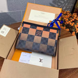 Louis Vuitton LV Wallets/Clutches Top version Upgraded Version POCHETTEVOYAGE Medium Clutch Men's and Women's Handbag Clutch Bag Wash Bag M30432Blue Flower N60412Blue Plaid N60142Gray Grid N60412Orange Grid Men's and Women's Handbags