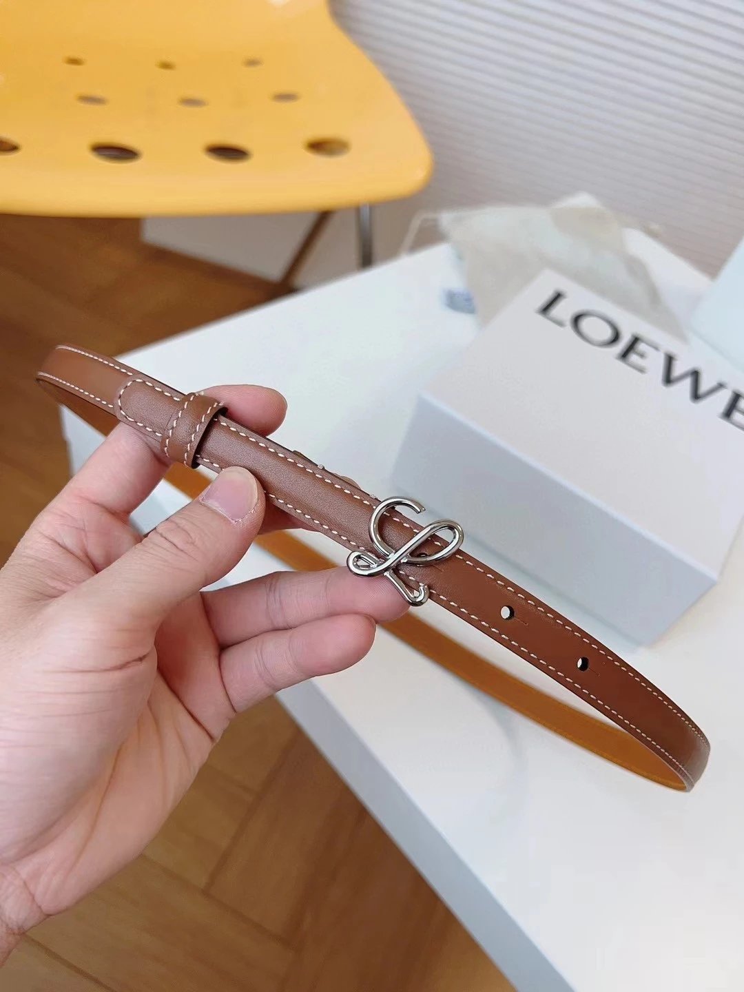 LOEWE Belt Top version Original Sample Women's Clothes Original Order Belt Width1.5cm Genuine Goods Quality Counter Full Set of Packaging Selected Imported First Layer Calfskin Leather Feel Comparable to Genuine Goods Boutique Letter Buckle Official Net S
