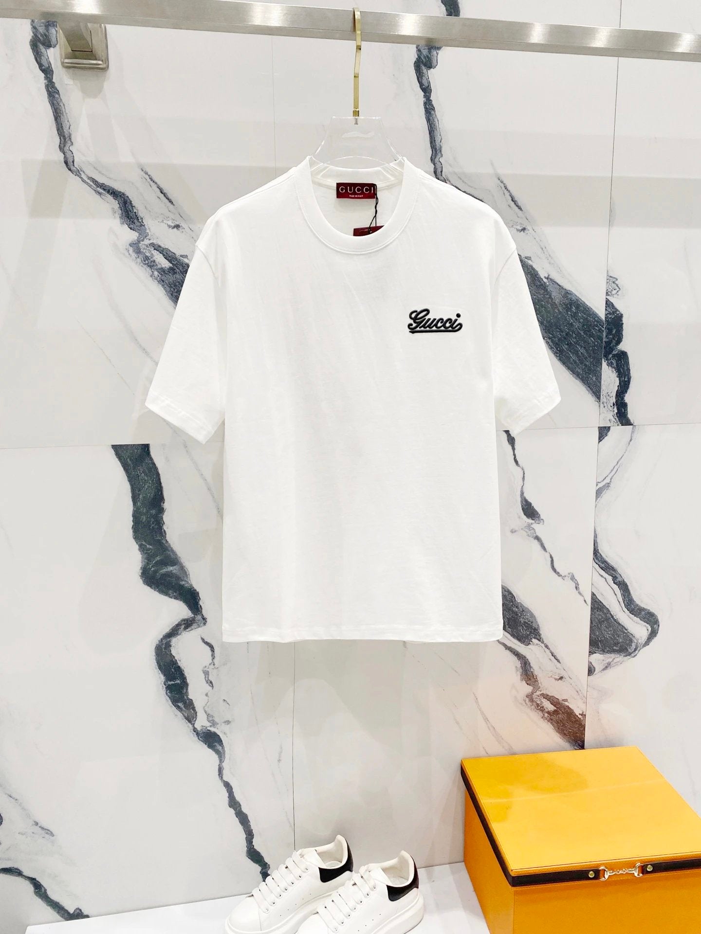 Gucci T-shirt Exquisite Small Letter Embroidery on the Chest logo round Neck Short Sleeve25ss New Pure Cotton Unisex Style T T-shirt OS Loose Fit Base Shirt Top Half Sleeve T-Shirt
