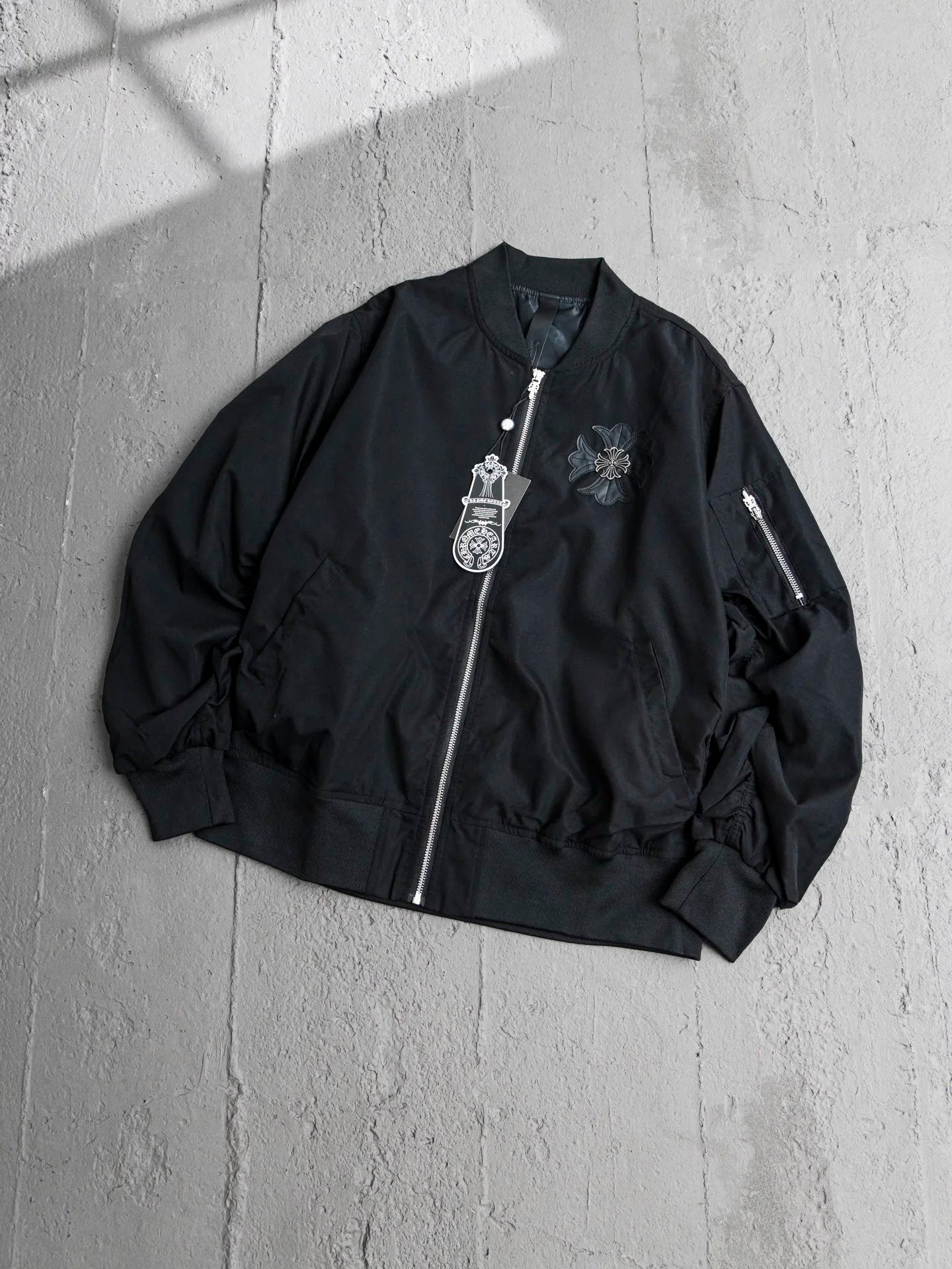 Chrome Hearts Jackets Cross Leather Silver Jewelry Heavy Industry Flight Suit Baseball Jacket Casual Loose Versatile Stand Collar Jacket Sportswear os Unisex Style24ss Autumn and Winter New Products