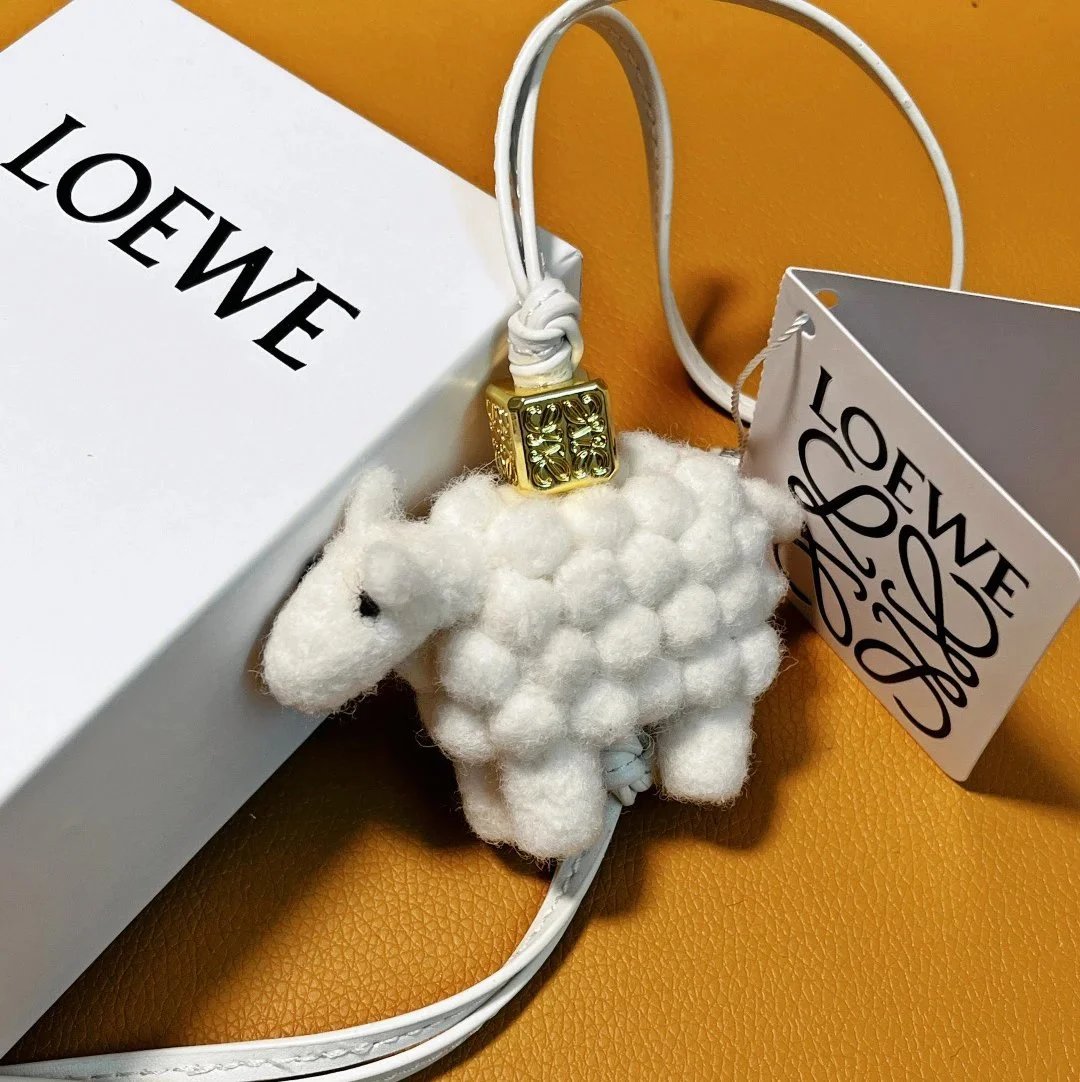 LOEWE Women's Bag Top version 【New pendant】Hanging Ornament Pendant Felt and Cow Leather Jarre Aero Bull Puppy Hanging Ornament/Pendant Panda Ornaments Elephant Pendant Full Series Small Animal Ornaments