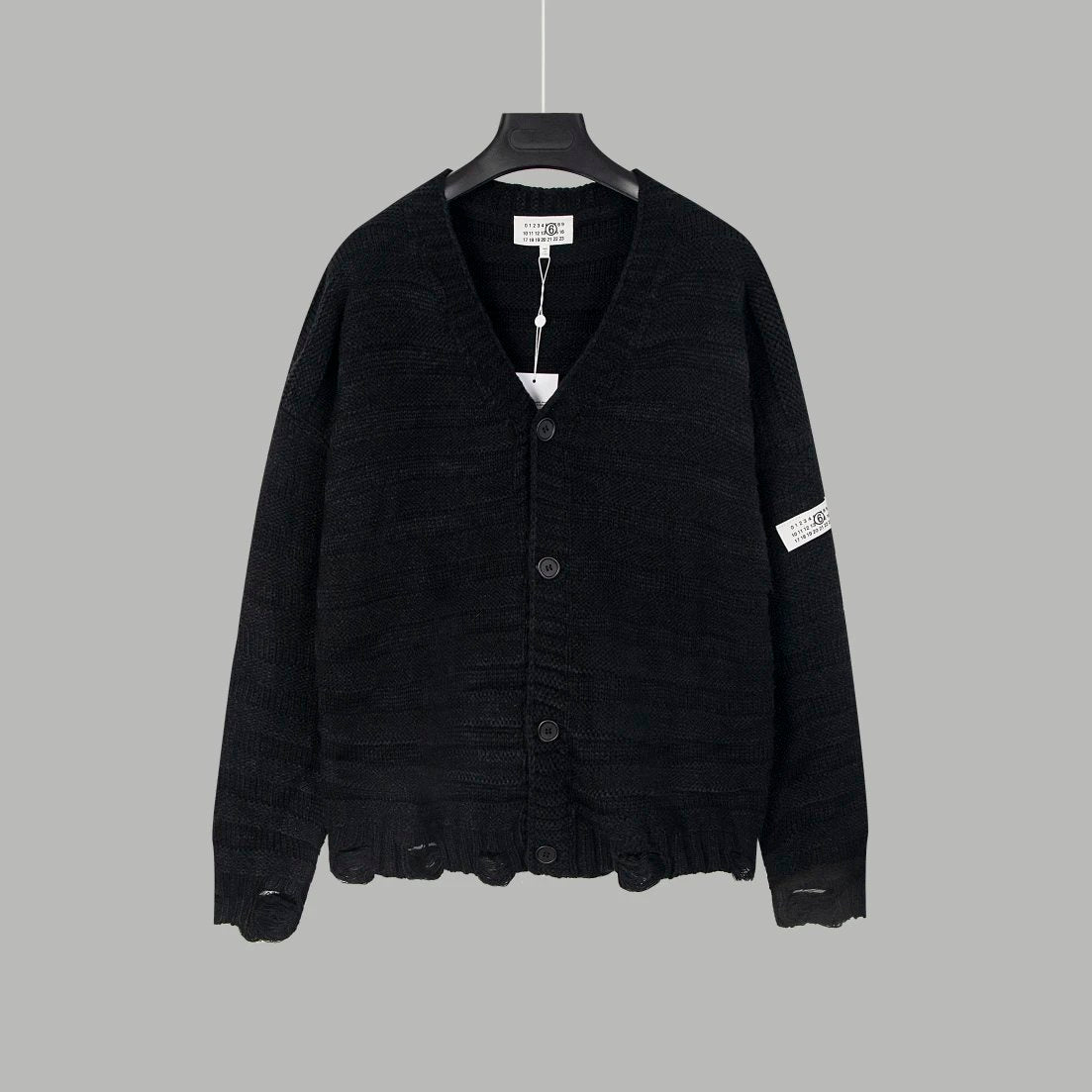 Maison Margiela Sweater Sleeve Patch Distressed Cardigan Sweater Loose Versatile Knitwear Large V Collared Jacket Coat os Unisex Sweater with Various Styles24ss Autumn and Winter New Products