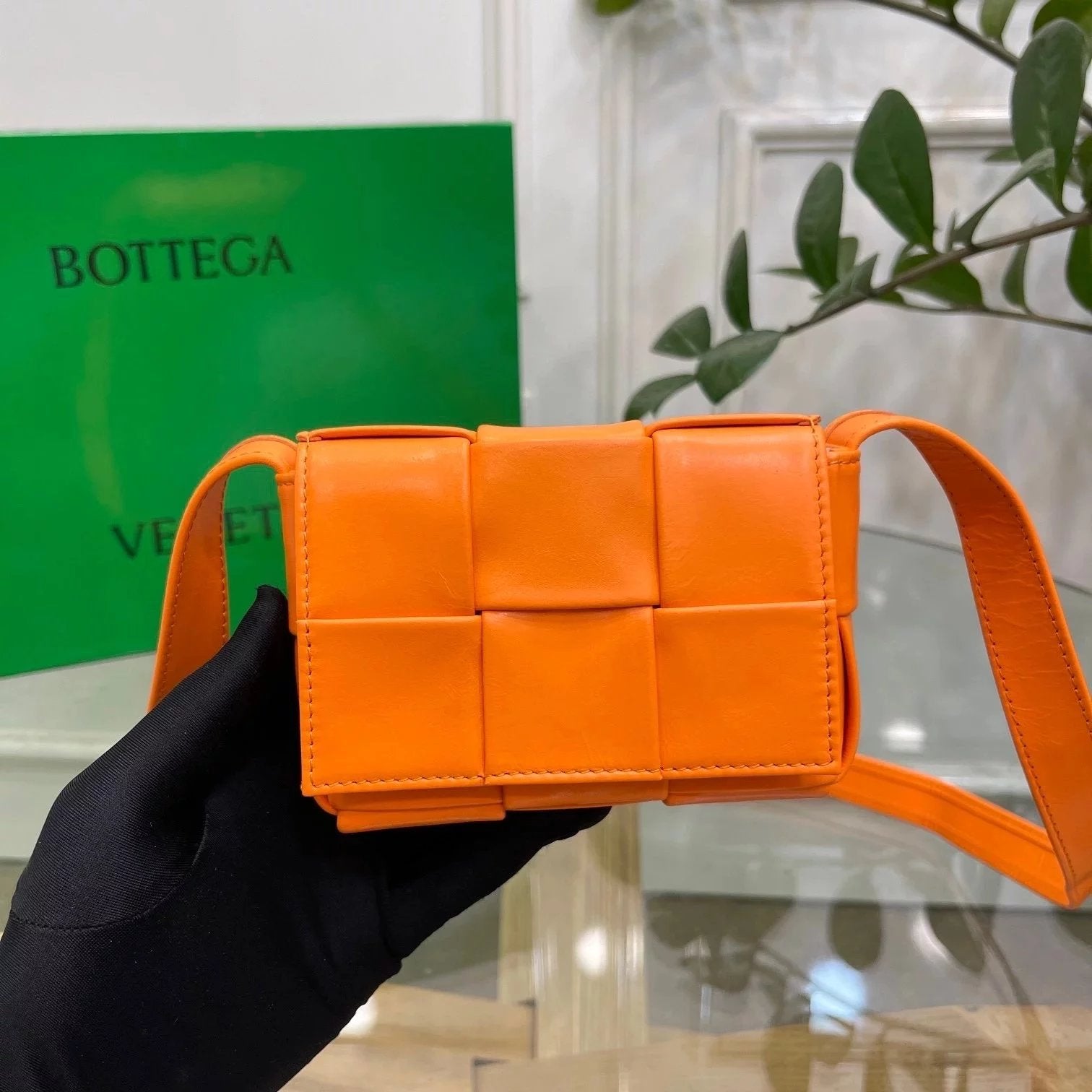 Bottega Veneta Women's Bag Top version 【Original Goods】Classic Mini Woven Bag mini6Lattice Camera Bag Lipstick Pack Small Waste Bag miniCassette Pillow Bag Woven Square Bag Rubik's Cube Woven Bag Men's and Women's Handbags Same Style Crossbody Bag Shoulde