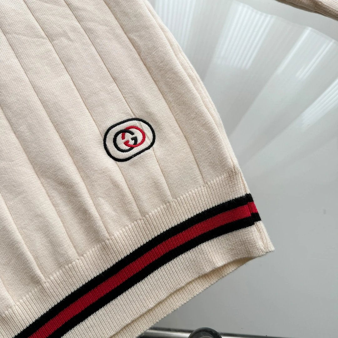 Gucci Sweater Stripes V Collar sweater25ss Spring New Thickened Long Sleeve Pullover Unisex OS Loose Fit Top Versatile Casual Jacket Lazy Style