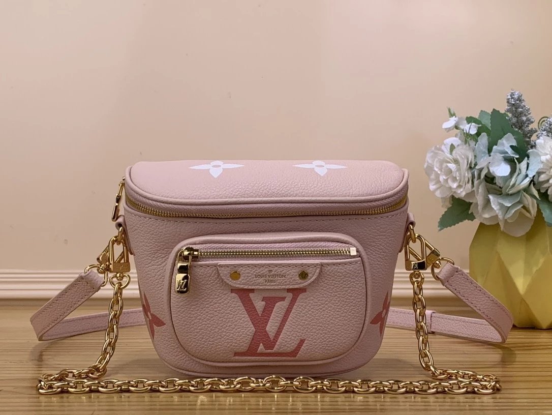 Louis Vuitton LV Women's Bag Top version M82347Presbyopic Chain Bag Waist Bag Series M82208Pink Apricot Cattle Leather Bag Underarm Bag Shoulder Bag Crossbody Bag Chain Pouch Backpack