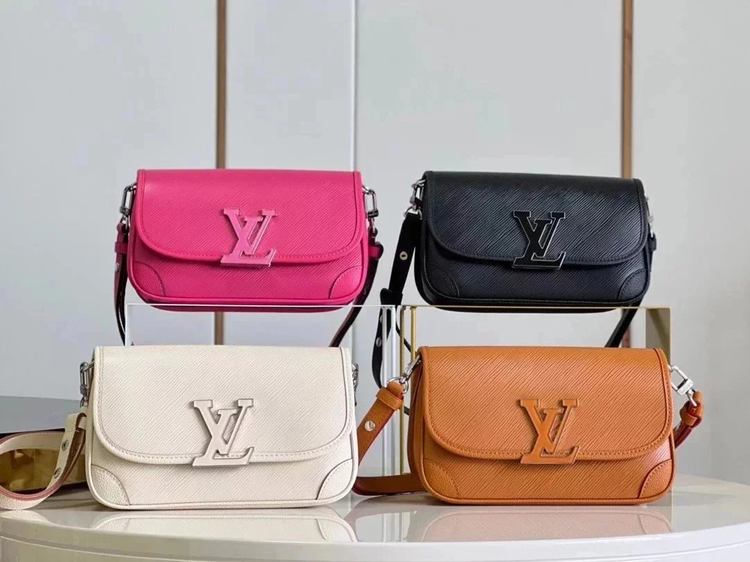 Louis Vuitton LV Women's Bag Top version 2022New Original Order BUCI Handbag Full Leather Water Ripple Stitching Lychee Pattern Women's Bag Shoulder Crossbody Portable Underarm Bag M59386Black m59457White m59459m59460Rose Red