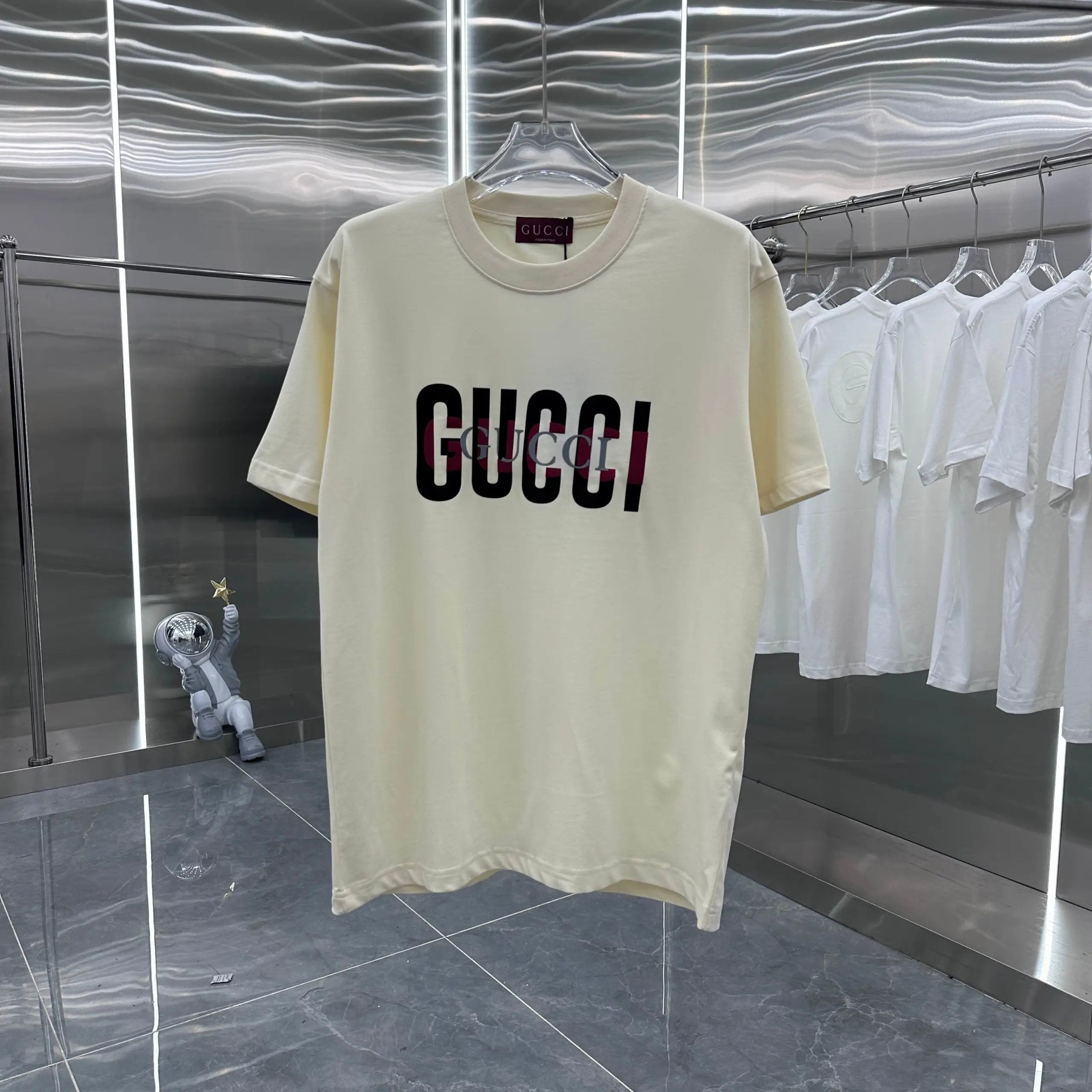 Gucci T-shirt Large Brand Letter Print on Chest logo round Neck Short Sleeve25ss New pure cotton T Unisex T-Shirt OS Drop Shoulder Loose Fit Base Shirt Top T-Shirt Short Sleeve