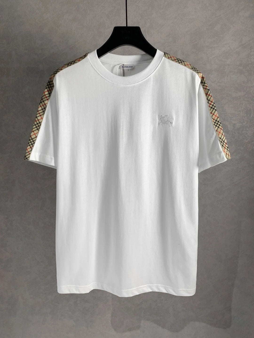 Burberry T-shirt Front Body Webbing logo round Neck Short Sleeve25ss New pure cotton T Unisex T-Shirt OS Drop Shoulder Loose Fit Base Shirt Top T-Shirt Short Sleeve