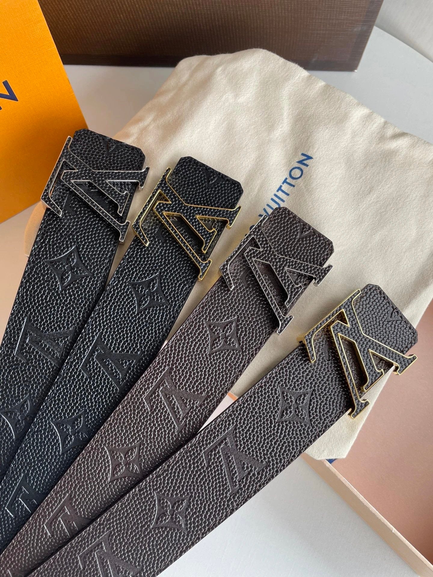 Louis Vuitton LV Belt Top version The Most New Belt4.0cm Men's Belt Metal Buckle Men's Leather Belt with Classic Chessboard Plaid Belt with Genuine Goods Packaging