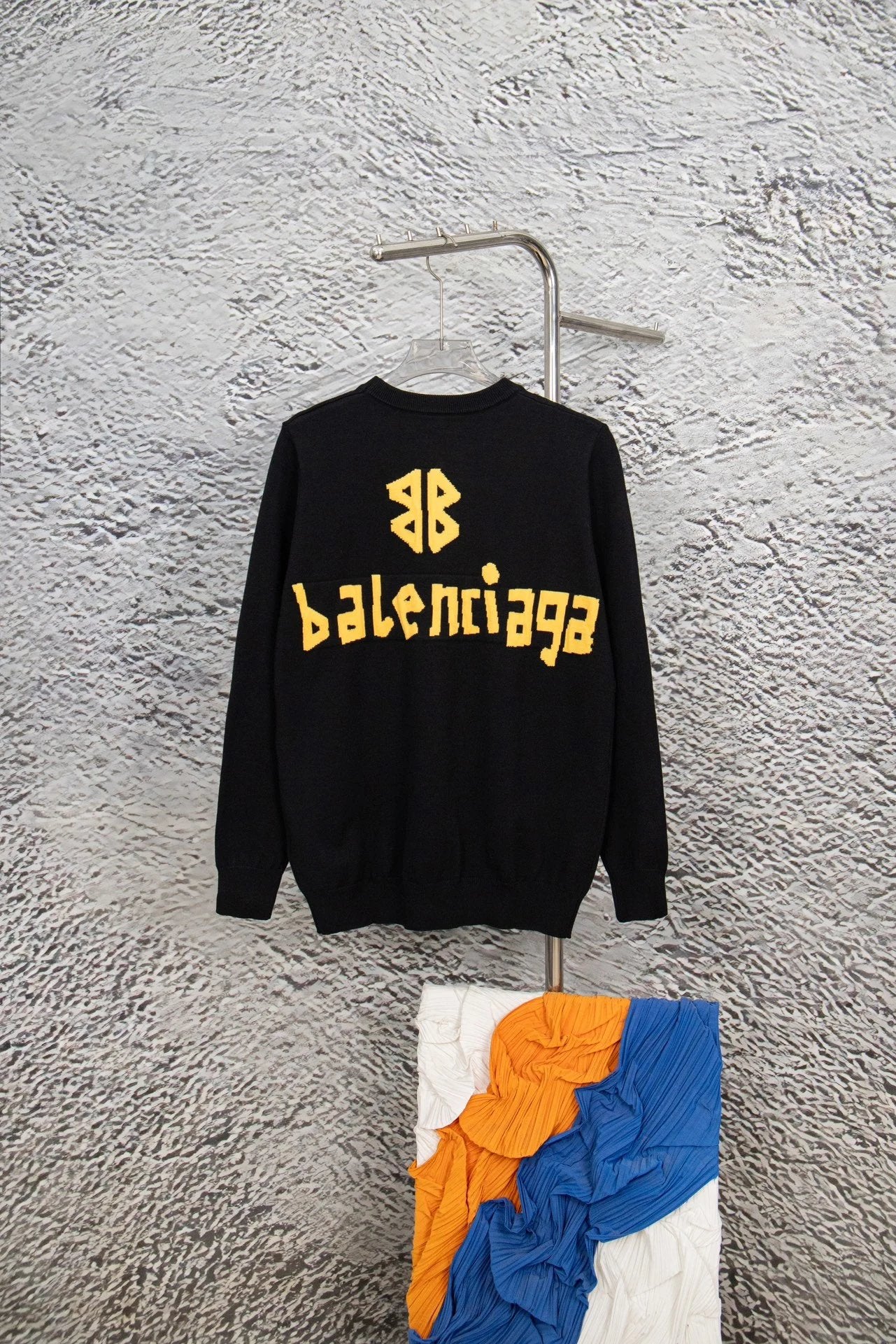 Balenciaga Jackets 24ss Front and back jacquard yellow tape logo Thickened Lazy Style Unisex Loose Knit Top Jacket Versatile Casual Wearable Inside and Outside