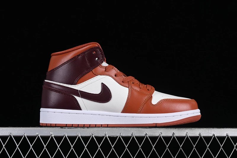 Air Jordan 1 Mid shoes New All-Match Trendy Leisure Sneaker