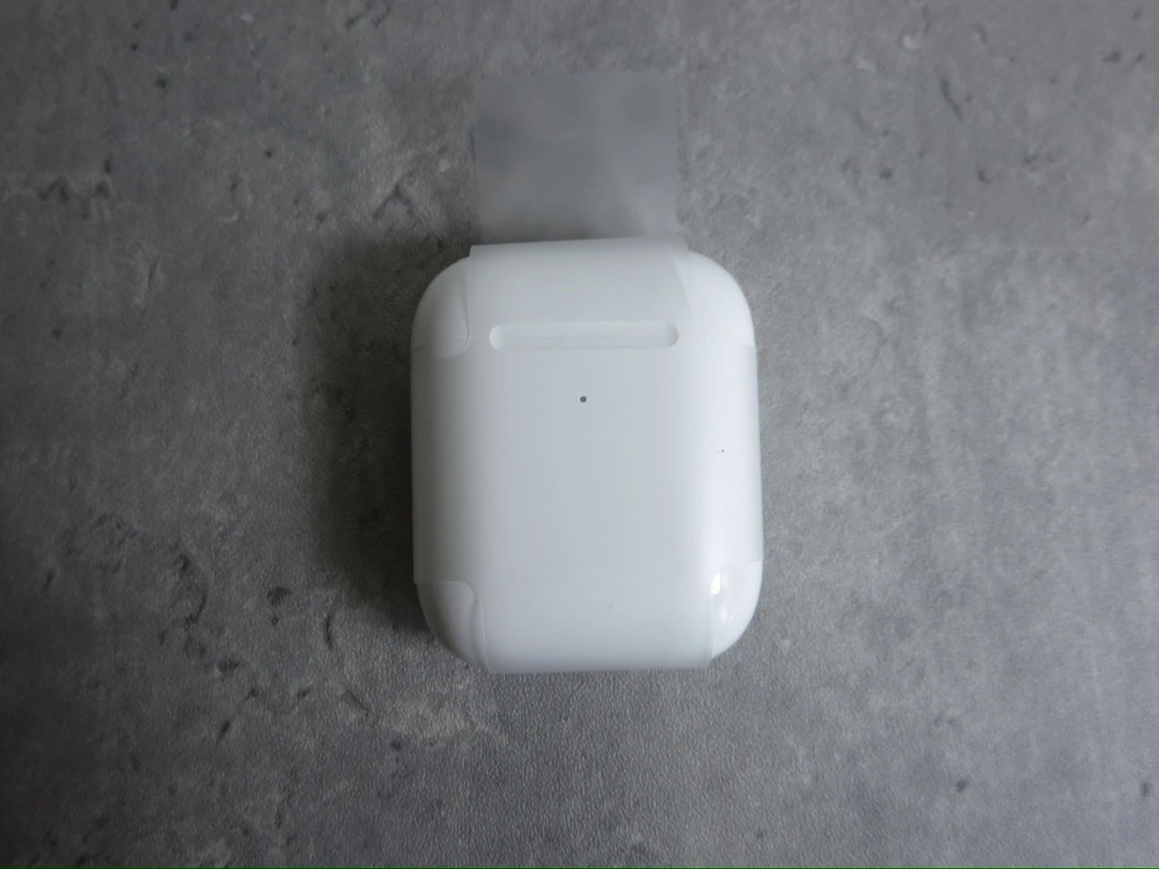 Apple AirPods Serial2