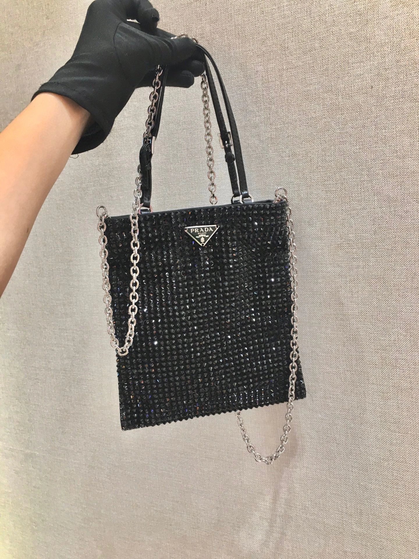 PRADA Bag Top version Popular Rhinestone Full Diamond Decorative Nylon Chain Bag Handbag Handbag Hand Bag Shoulder Bag Messenger Bag Women's Bag Black for Women Silver1N6608