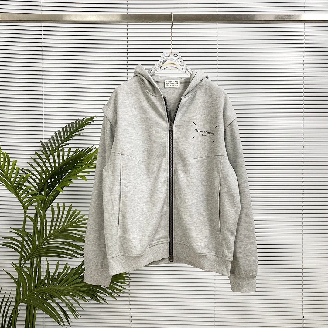 Maison Margiela Hoodie Zipper Hoodie Sweatshirt Jacket Top Unisex Sports Casual Loose Fit Versatile